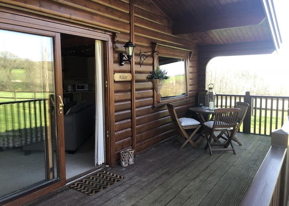 Fingle Glen Lodges Whitestone エクステリア 写真